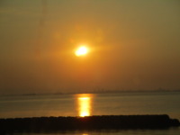 寒くなりポエムの季節、津軽海峡の朝日も綺麗です。
