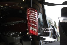 NV350キャラバン ヴァレンティ LEDテールランプ