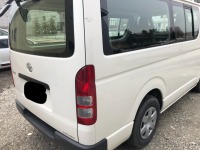トヨタハイエース 車貸したらぶつけられてしまったリアフェンダー修理依頼!