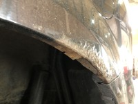 マツダMPV なぜかリアフェンダーの一部が激しく錆びてしまってる!格安修理のご依頼です♫