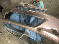 パーツ持ち込み トヨタヴィッツ 中古で買ったフロントバンパー塗装依頼!