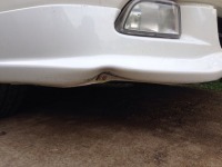 ホンダオデッセイのフロントリップ凹みを車検更新に合わせて修理入庫！