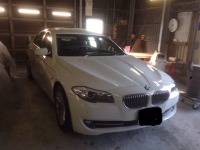 BMW528i リアバンパー損傷修理の見積り来店＆施工依頼！