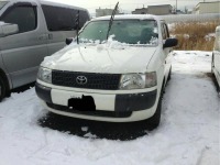 トヨタプロボックス雪道事故で足廻り変形/走行不能！車両保険使用修理！
