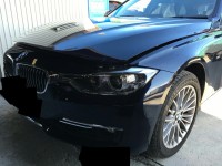 BMW320iツーリング 飛び石でボンネットフード色剥がれ！タッチアップ依頼！
