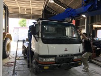 三菱 キャンター高所作業車の屋根塗装施工入庫！