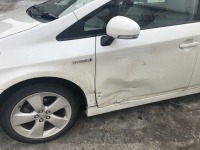 トヨタ30プリウス 壁と接触事故！自動車保険の車両を使って修理‼︎
