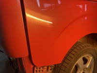 オレンジ系カスタムカラー全塗装車エブリイバンの接触事故修理