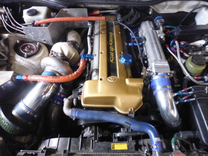 アリストJZS161にスープラJZA80サージタンクを取り付け！大容量化！｜チューニングショップ/GTスポーツ車専門店 札幌 ガレージライズ