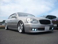 日産 シーマ Ｆ５０シーマ ステッカーチューン＆フロントバンパー変更