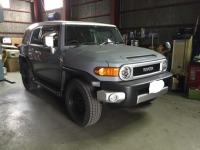 トヨタ FJクルーザーの3インチリフトアップ とマッドグラップラー装着!