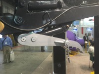 油圧ショベルミニユンボ用の油圧式補助フォークが新発売