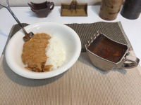 油圧ショベルバケットカップでカツカレーを食す