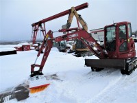 ｢油圧ショベル｣｢フォークリフト｣でスイープマンの除雪作業テスト
