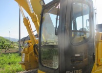 バックホウキャビン用ガラスの販売実績をメーカー/型式別に参考紹介