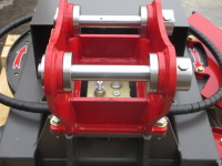 当社のバケットピン交換式アタッチメントは取付建機変更にも柔軟対応