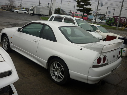 中古車販売 オークション注文買い付け車 ３３gtr ホワイト入庫しました 交通事故修理 キズ サビ ヘコミ板金塗装専門店 北海道南地域 株 ラルフ函館店 Do Blog ドゥブログ