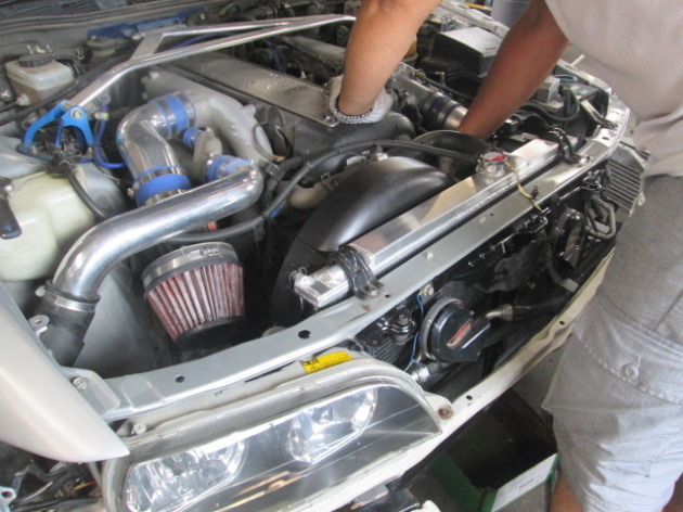 ドリ車 JZX100チェイサーにアルミ2層ラジエターを取り付け！｜交通事故