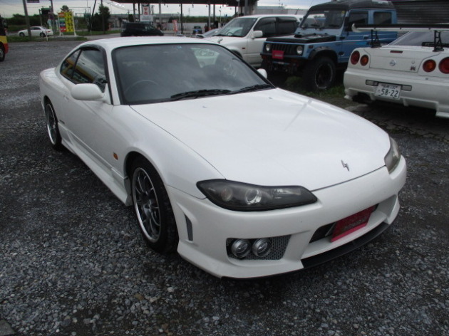 S15シルビアのリア車高調がオイル漏れ 中古パーツに交換完了 交通事故修理 キズ サビ ヘコミ板金塗装専門店 北海道南地域 株 ラルフ函館店 Do Blog ドゥブログ