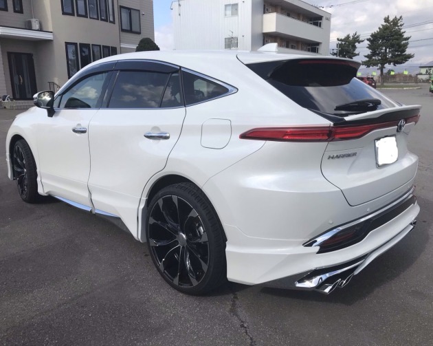 新型ハリアーにモデリスタエアロ装着完了！加工取り付け！｜交通事故