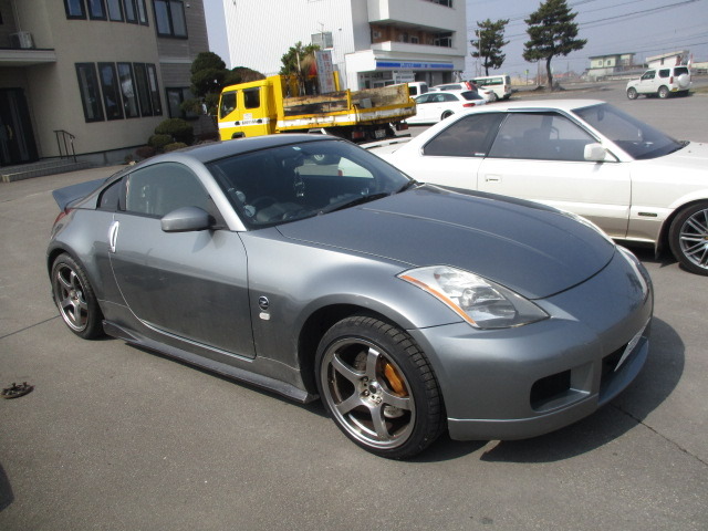 Z33フェアレディZにストレート触媒を取り付け！｜交通事故修理／キズ