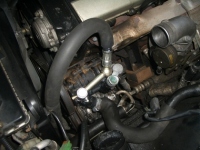 スカイライン　パワステホース交換