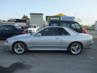 ３２GTRがNISMOルックのサイドステップエンド取付で入庫！