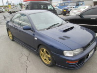 GC8インプレッサの前後ブレーキパッド交換。