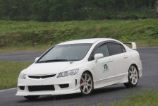 FD2シビックTYPE-Rがサーキット用Hankookベンタス R-S4をお買い上げ！