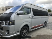 ラルフ所有200系ハイエースオイル交換＆代車スタッドレスタイヤ交換