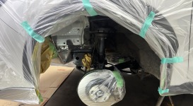 最近購入中古車スバルXVに隅々まで防錆ENDOXアンダーコート施工