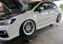 スバルWRXのタイヤ裏組み＆エンジンオイル/エレメント交換完了！