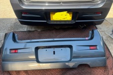 スズキKeiの割れたリアバンパーを持ち込みリアバンパーに交換修理