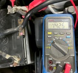 エンジンのかかりが悪い！ピクシスのアイドリングストップで弱ったバッテリーを新品に交換！