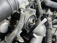 デリカD5のヒーター弱く水温上がらない！サーモスタットを新品交換修理！