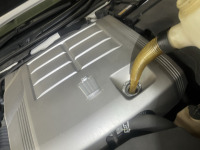 仕事終わりに行ける店を探してクラウンのエンジンオイル交換ご依頼