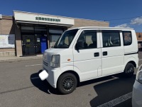 エブリイの下回り広範囲に錆対策スプレーを塗布してユーザー車検代行完了！