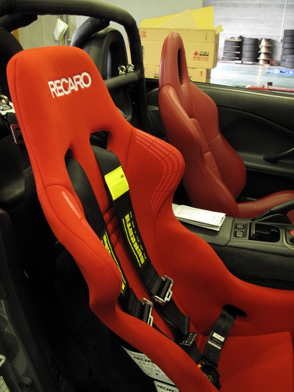 ホンダ S2000 AP1 × RECARO × シュロスシートベルト｜自動車