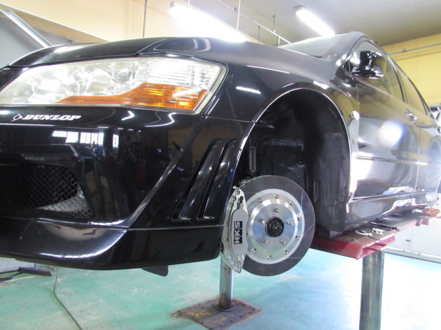 三菱ランサーエボリューションⅦ CT9A HKS ブレーキシステム 取り付け｜自動車チューニング/パーツ取付 -  HKSテクニカルファクトリー札幌店｜do-blog（ドゥブログ）
