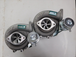 スカイライン　GTR　BNR32　急遽　HKS　GTⅢ　取付へ