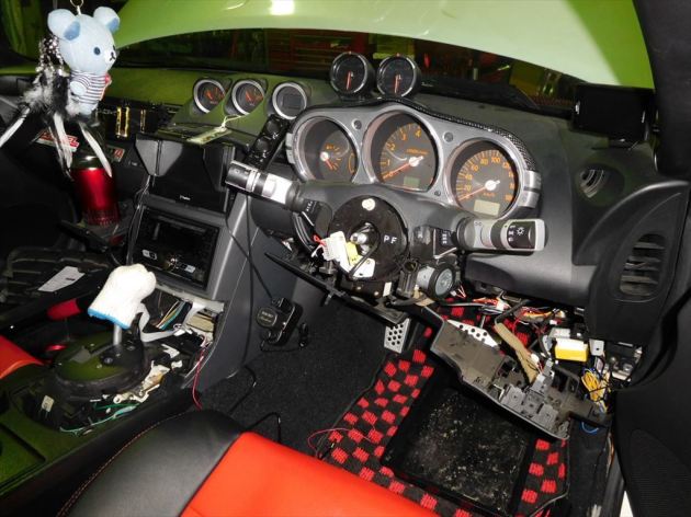 フェアレディz Z33 コラムシフター 取付 車のチューニング ワンオフパーツ製作 テクニカルガレージメイクアップ Do Blog ドゥブログ