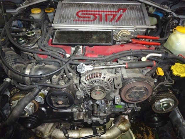 インプレッサワゴン　GGB　EJ20　タイミングベルト交換です！