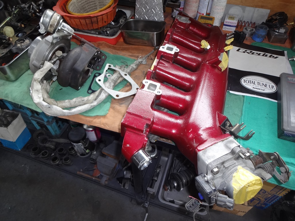 スカイライン ECR33 RB25DET タービン交換とサージタンク取付｜車の