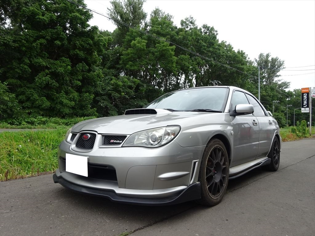インプレッサ S204 GDB リヤガラス モール交換しました！｜車の