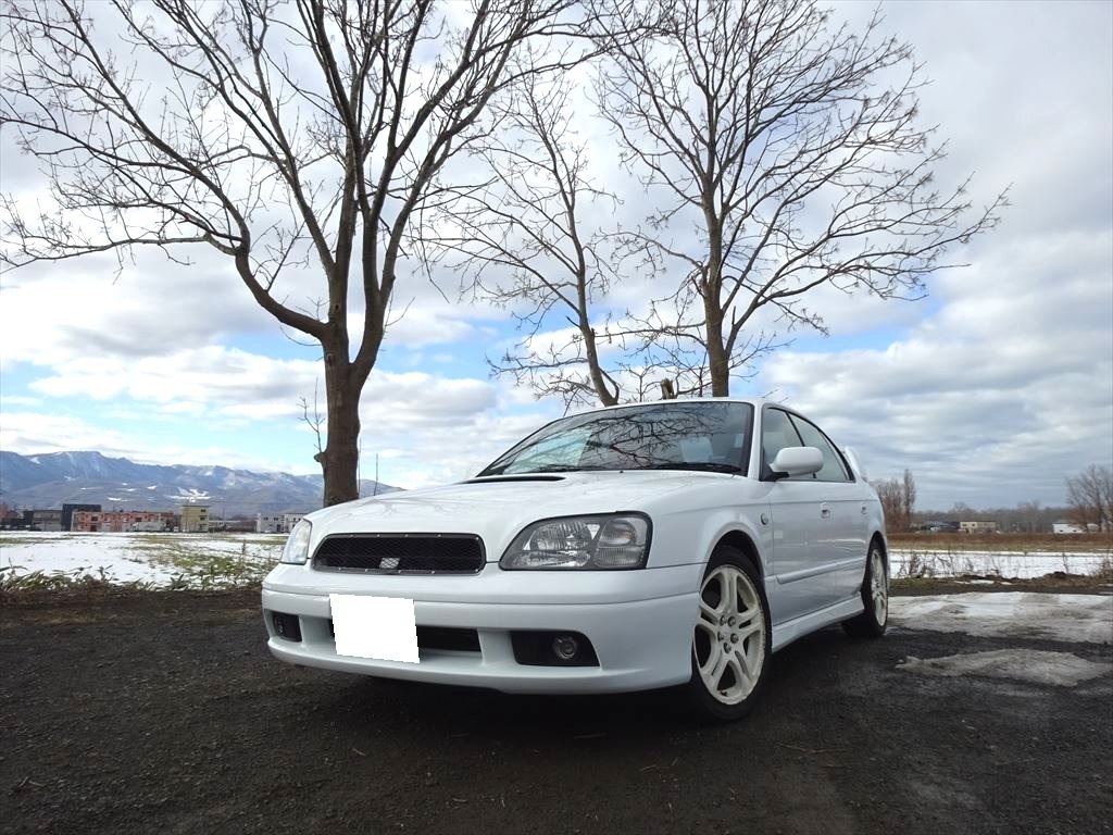 レガシィ B4 BE5 EJ20 リヤウイング取付です！｜車のチューニング
