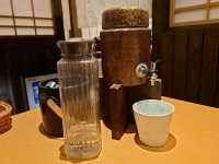 なごみ屋　元町店で　喜びの舞です！