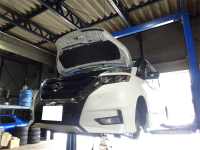 セレナ　HFC27　HR12-EM57　車検・整備　入庫です！