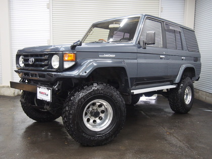 ランクル77ロングボディ ハイリフトで入庫しました ランドクルーザー ランクル 中古車販売 高価買取 カスタム マークル Do Blog ドゥブログ