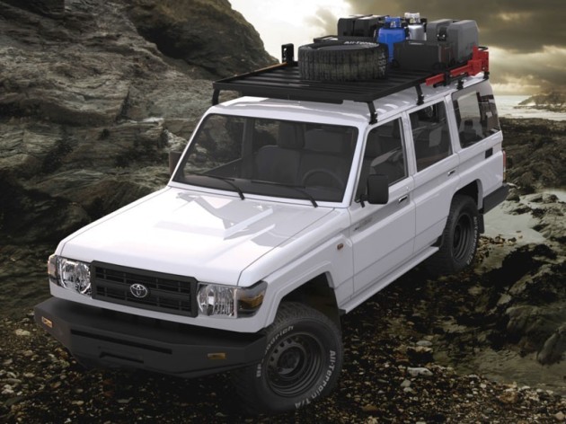 toyota-land-cruiser-70-roof-rack-full-cargo-rack-front-runner-slimline-ii-KRTL015T-4