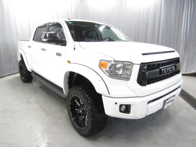 2014モデル タンドラプラチナム4WDクルーマックス新車並行入庫！リフト